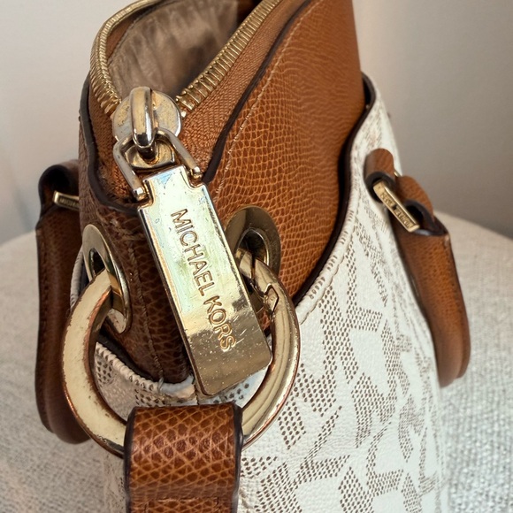 Michael Kors Signature PVC Leather Satchel Bag Brown MK Logo Shoulder Crossbody - Picture 3 of 11